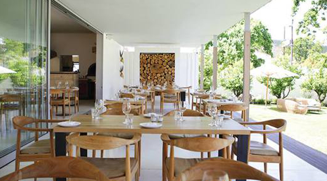 Barts-Boekje- the kitchen at maison