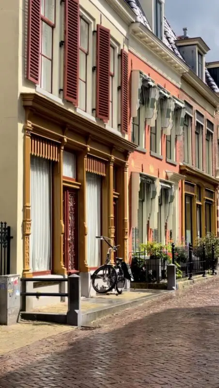 Huizen aan de Grote Kerkstraat in Leeuwarden