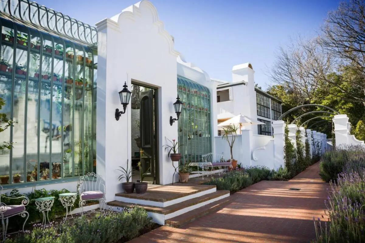 Akademie Street Boutique Hotel