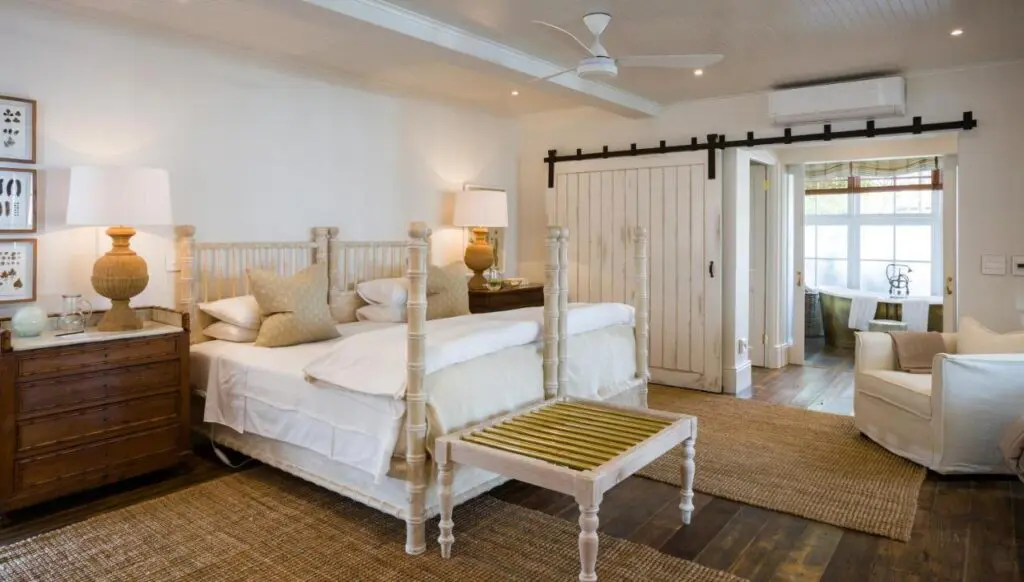 Akademie Street Boutique Hotel