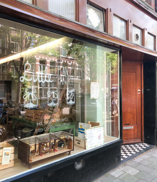 Plasticvrij en vegan in Amsterdam West Little Plant Pantry Barts Boekje