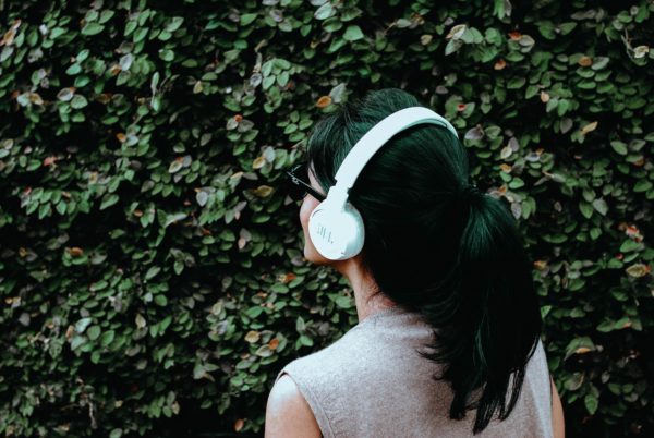 TRAVELTAINMENT: WIJ LUISTEREN BOEKEN VIA STORYTEL. DE FAVORIETEN VAN NINA