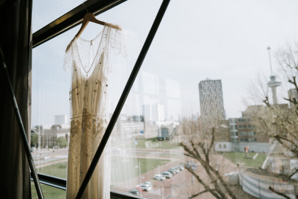 Over duurzaamheid gesproken… SAY YES TO THE PRE LOVED WEDDING DRESS!