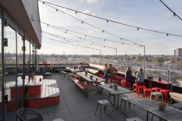 Gouwe Ouwe is het nieuwe hip: Het Volkshotel Amsterdam
