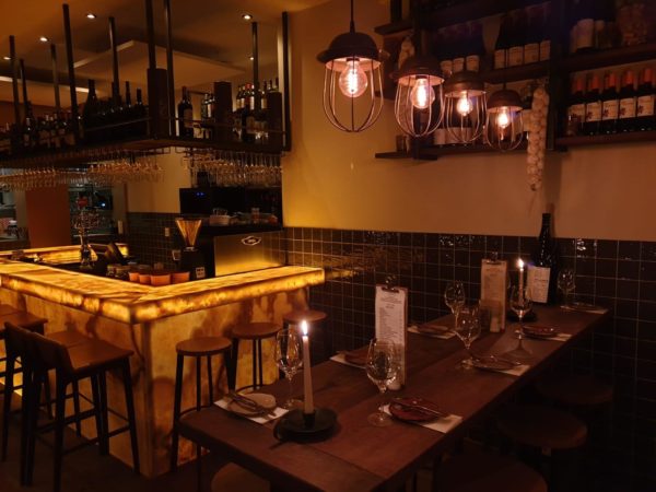 Hals over kop op het Spaanse restaurant Barrica Amsterdam