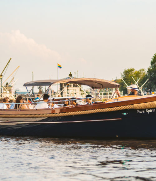 #daslief voor de zorg! Pure Boat geeft een rondje