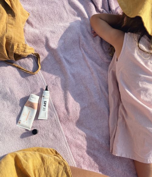 De handigste gadgets voor het strand en aan het water met kleine kindjes