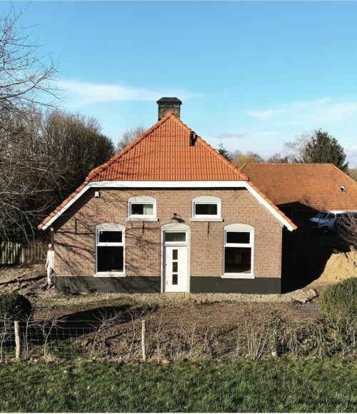 Uit logeren! En wel bij bij onze favoriete tante Hanneke