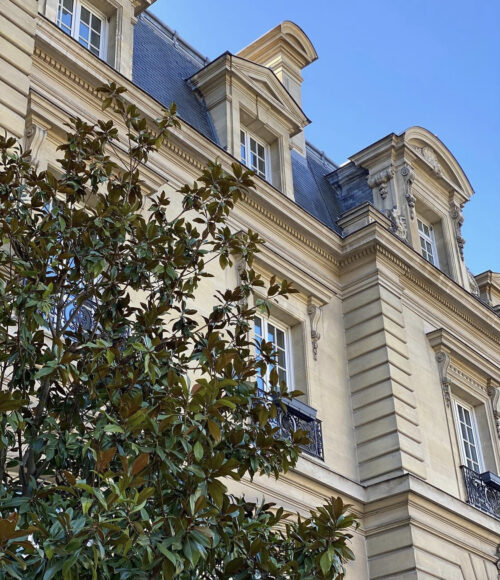 Ah oui, bonjour Saint James Paris