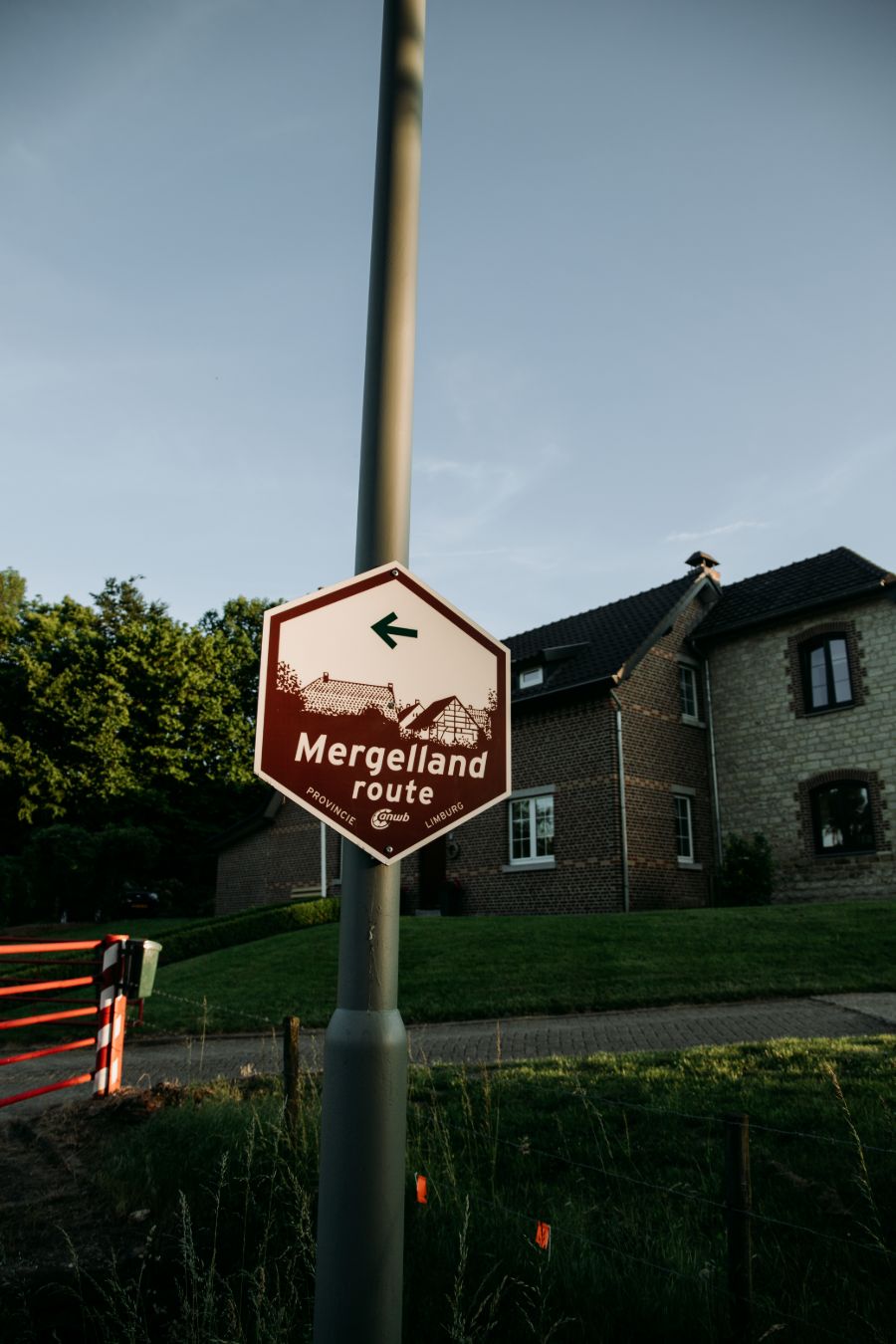 Mergellandroute bordje