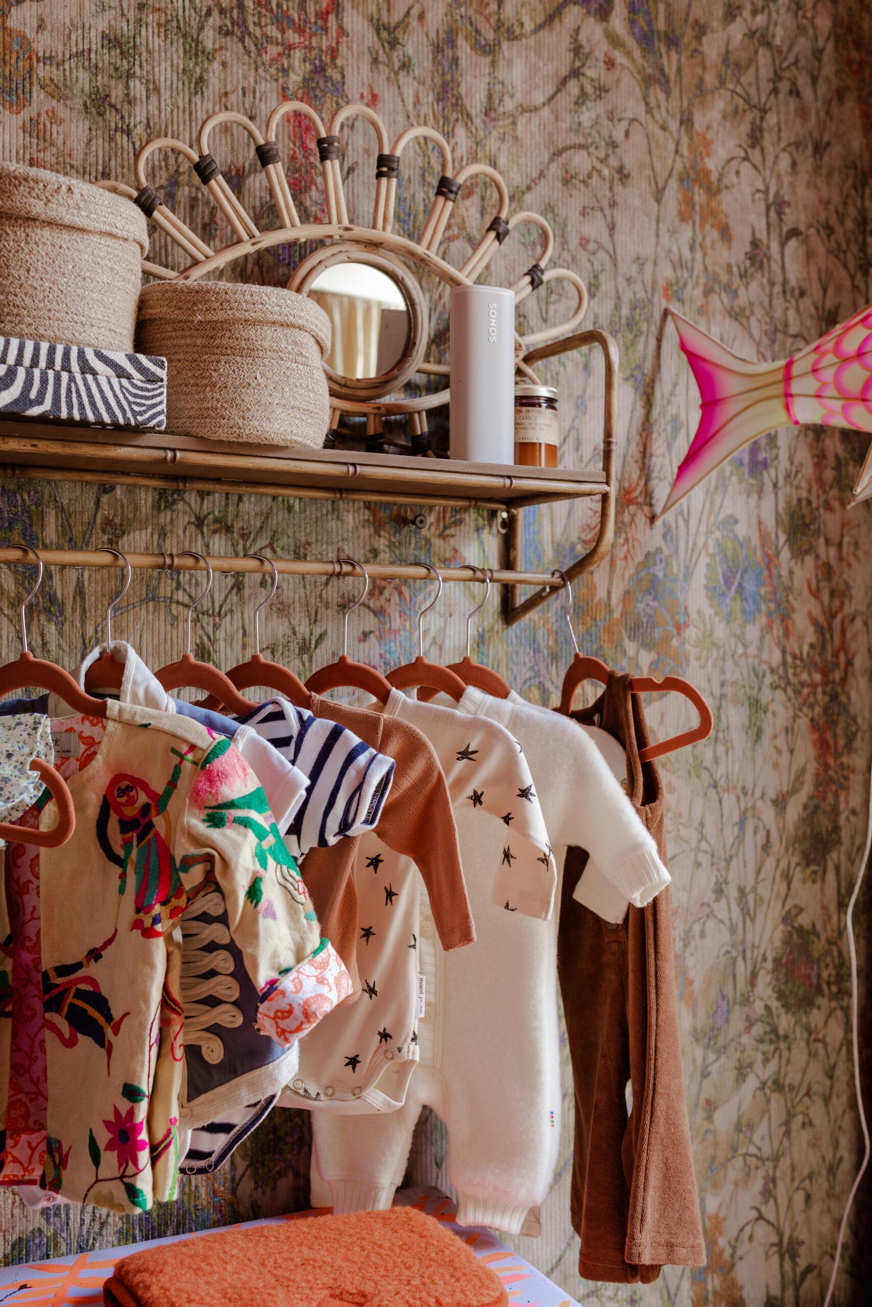 doolhof specificatie Reinig de vloer Je oude (of nee: pre-loved) kleding van je kids verkopen én tweedehands kopen, the easy way, via Restory - Barts Boekje doolhof specificatie Reinig de vloer Je oude (of nee: pre-loved) kleding van je kids verkopen én tweedehands kopen, the easy way, via Restory - Barts Boekje